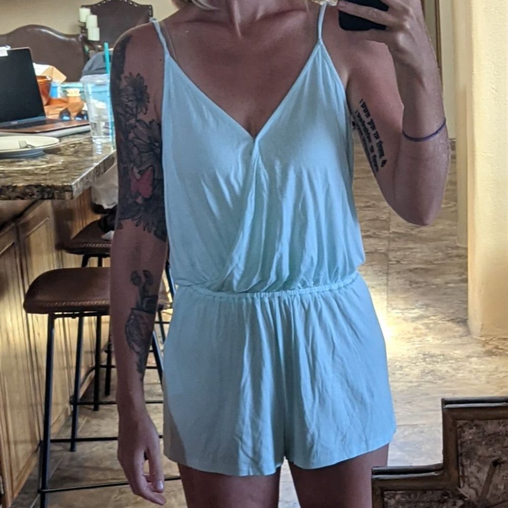 SEAFOAM GREEN TURQUOISE ROMPER - FOREVER 21 - Women's S